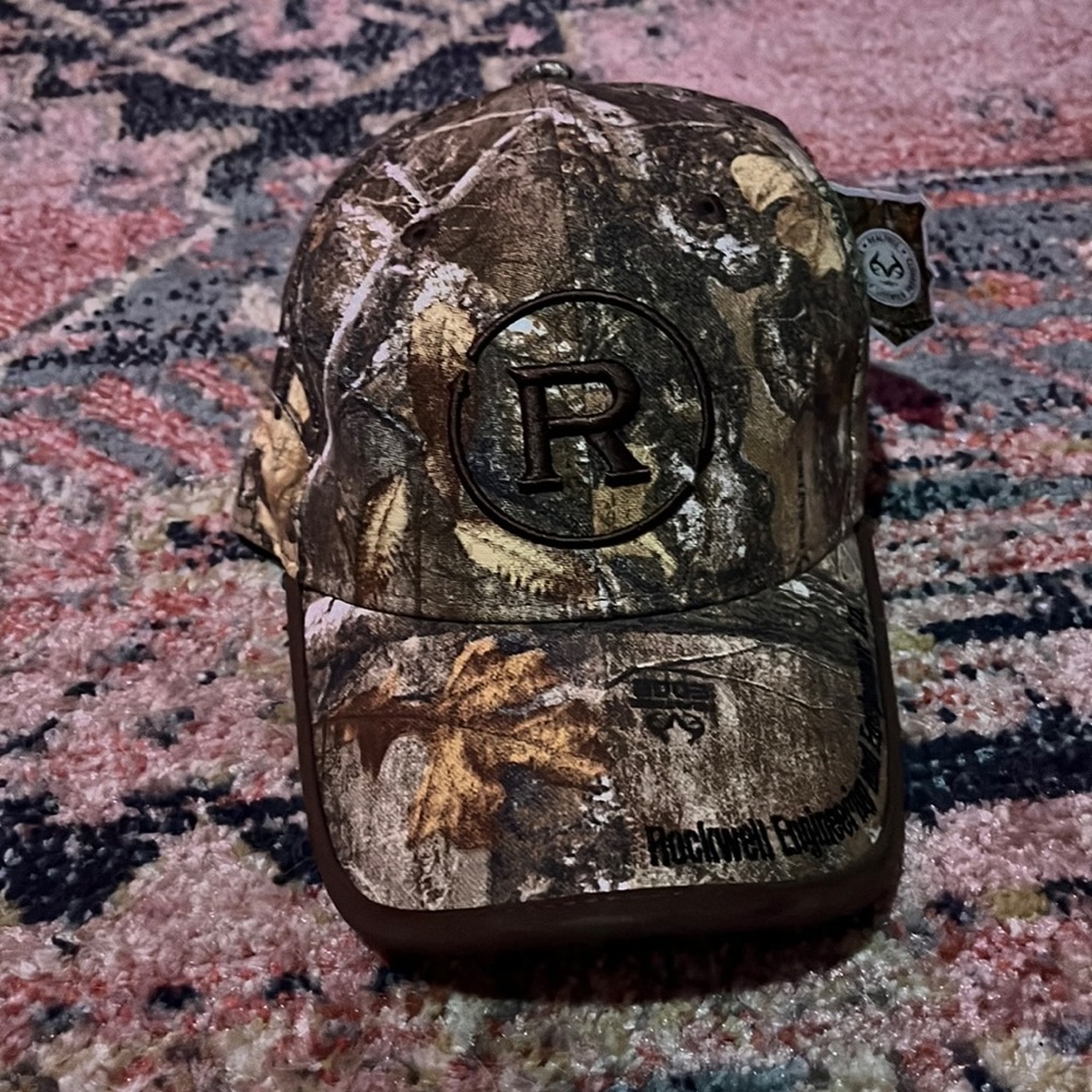 Camo hat! New!